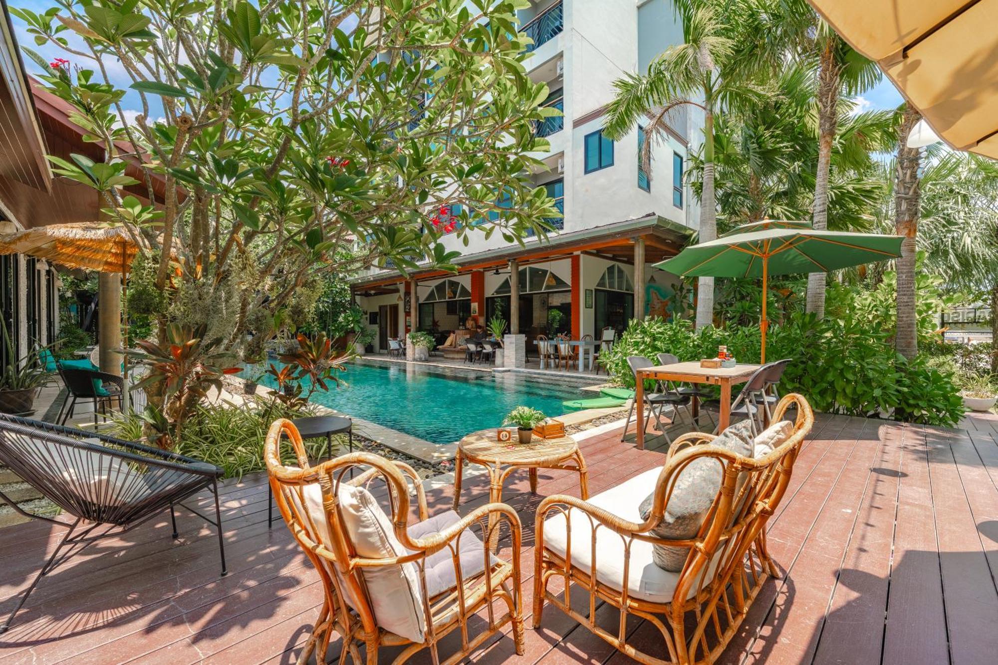 Coco Paradiso Phuket Sha Exterior foto