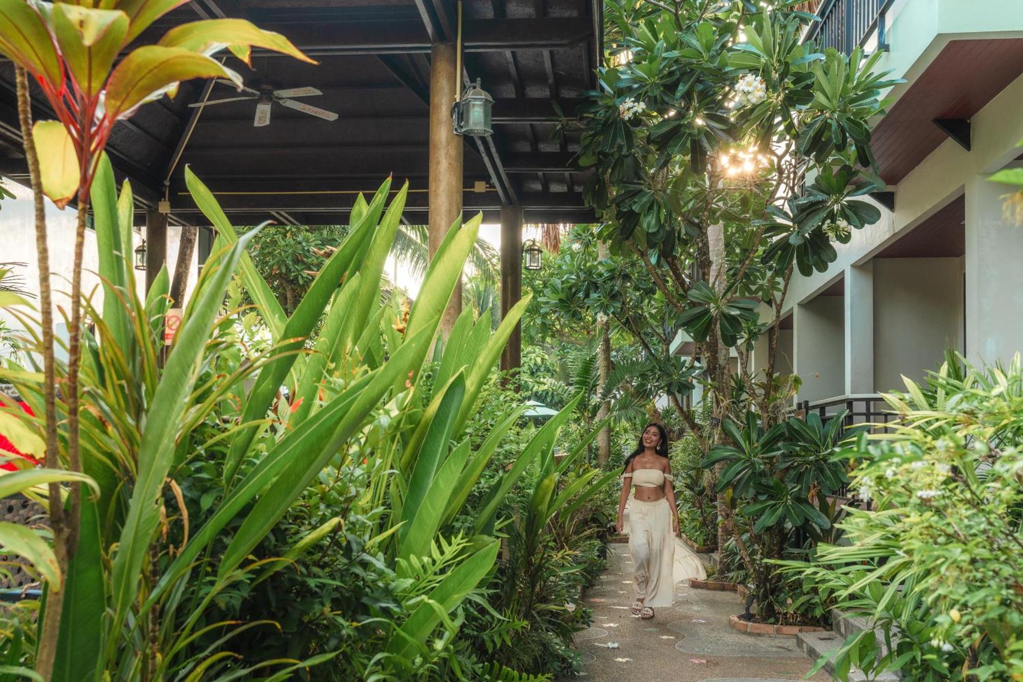Coco Paradiso Phuket Sha Exterior foto